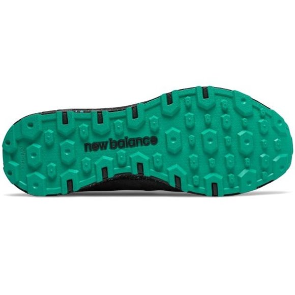 New Balance Fresh Foam trail sneakers running shoe - Picture 3 of 3